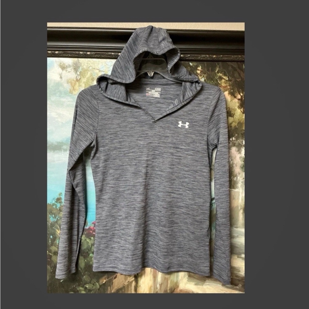 Under Armour Heat Gear Heathered Gray Pullover Hoodie
